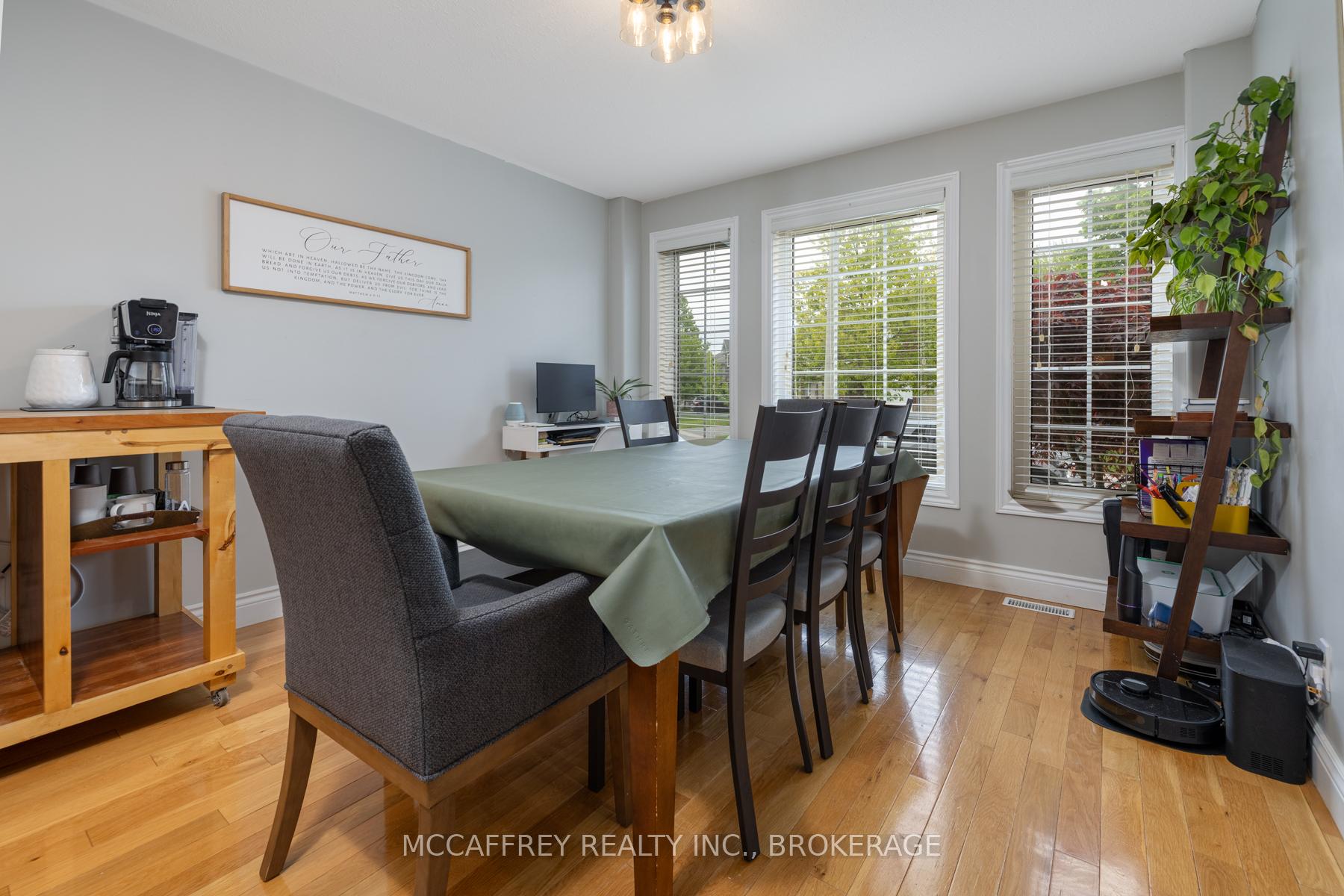 Photo 4 of 81 Schooner Drive, Kingston, Kingston East (Incl Barret Crt) — HOMEH