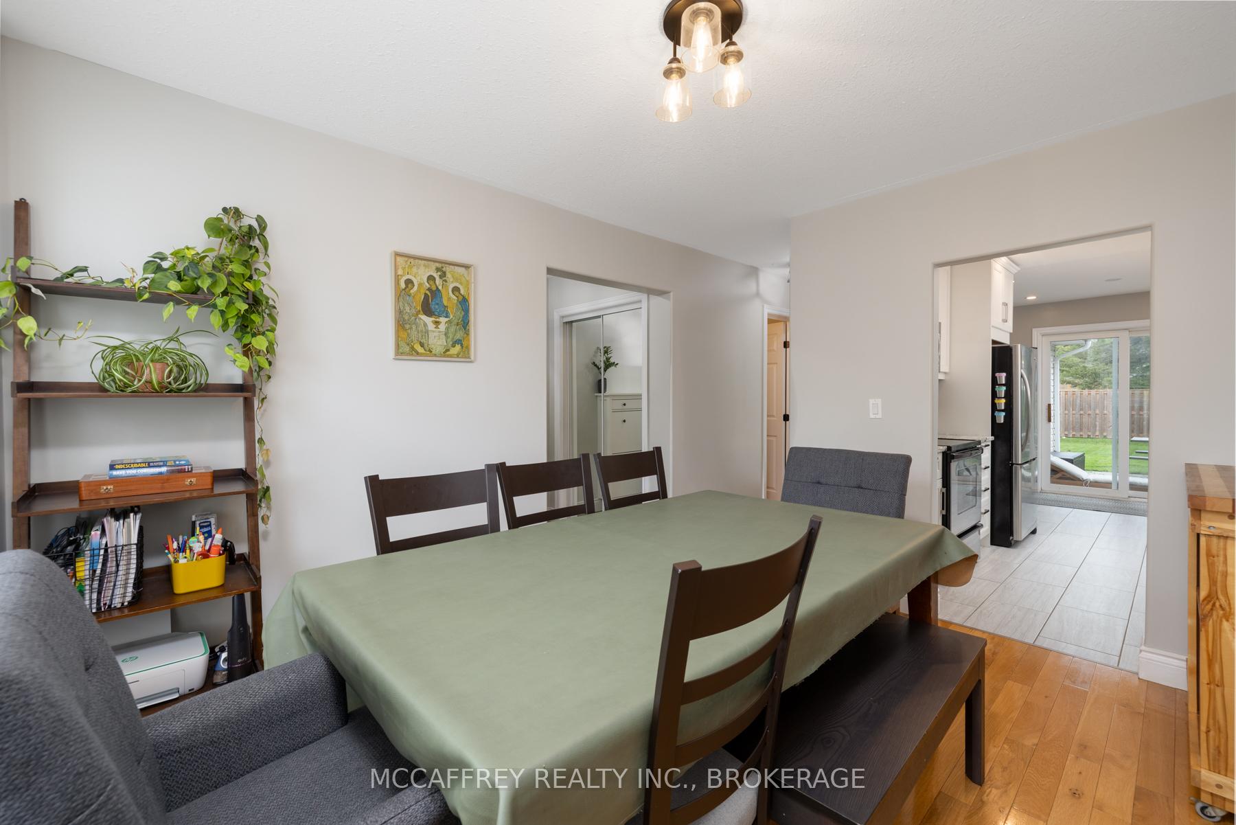 Photo 5 of 81 Schooner Drive, Kingston, Kingston East (Incl Barret Crt) — HOMEH