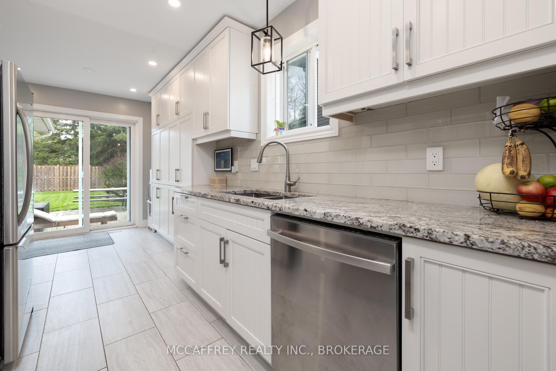 Photo 7 of 81 Schooner Drive, Kingston, Kingston East (Incl Barret Crt) — HOMEH