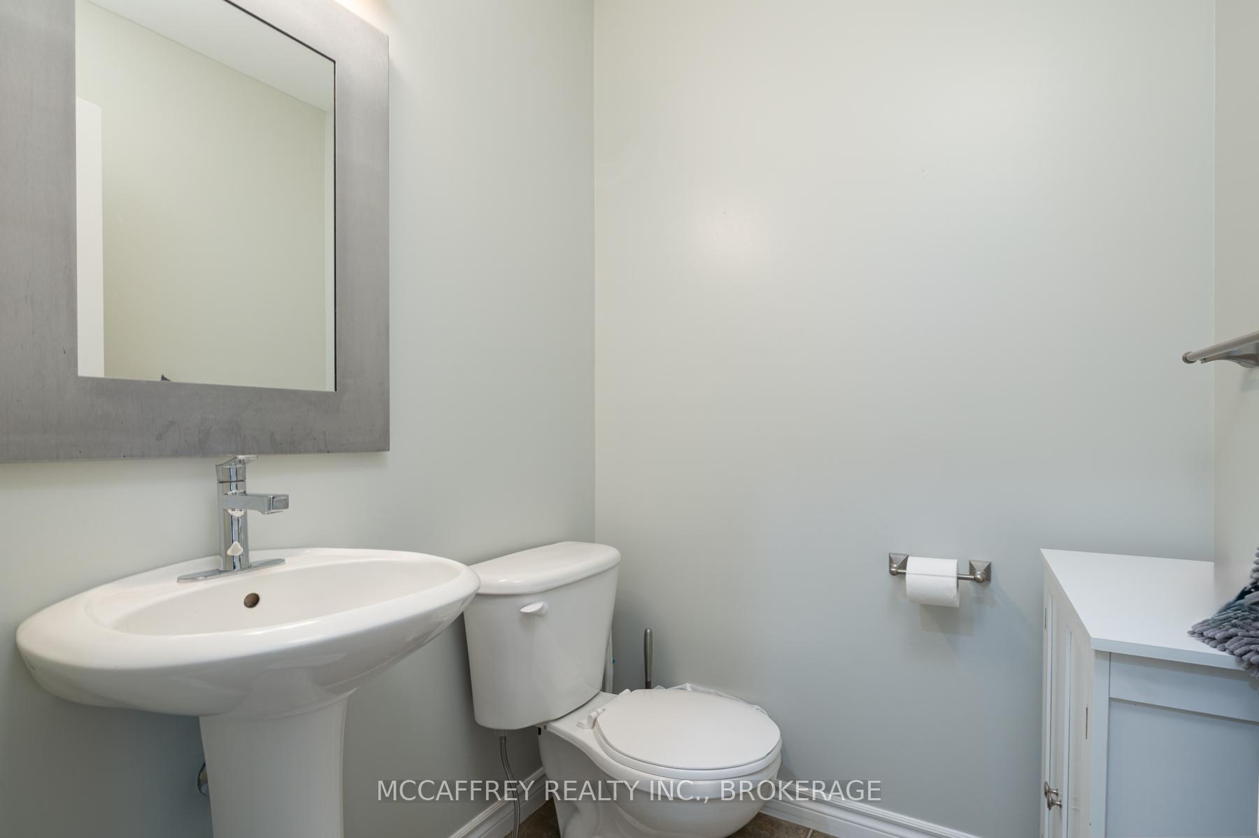 Photo 10 of 81 Schooner Drive, Kingston, Kingston East (Incl Barret Crt) — HOMEH