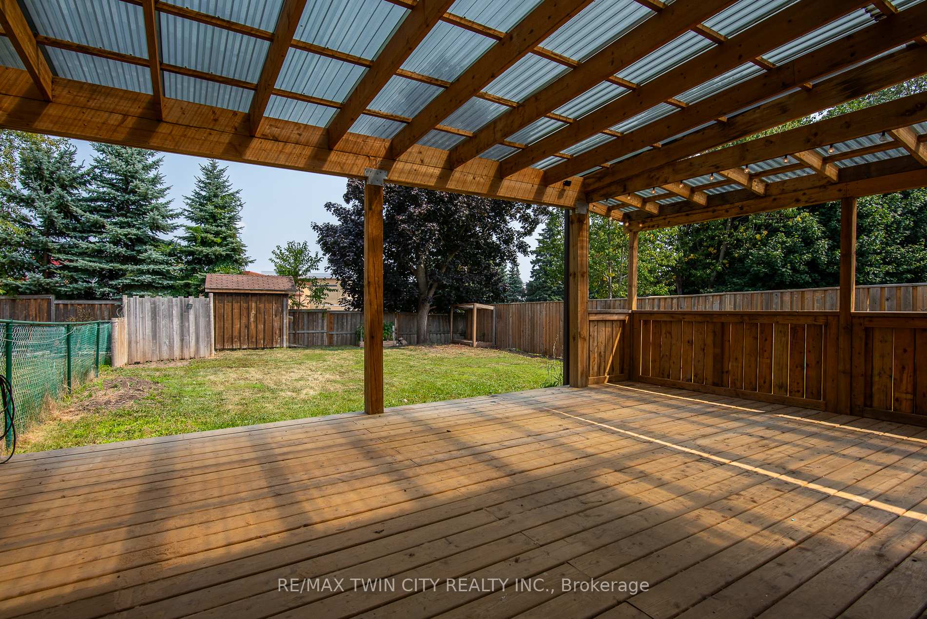 Photo 6 of 23 Roberts Crescent, Kitchener — HOMEH