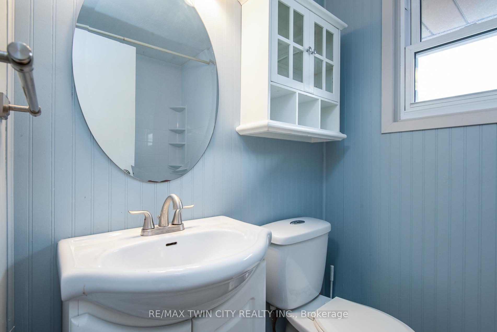 Photo 27 of 23 Roberts Crescent, Kitchener — HOMEH