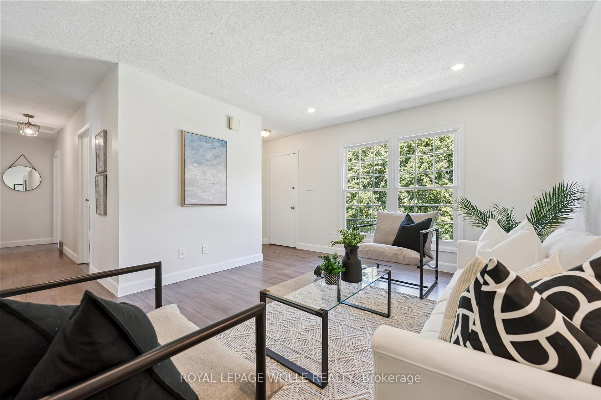 Photo 3 of 113 Matthew Street, Kitchener — HOMEH