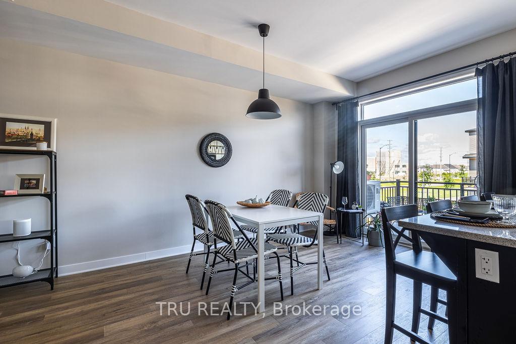 Photo 9 of 110 Visor Private, Ottawa, Kanata - Emerald Meadows/Trailwest — HOMEH