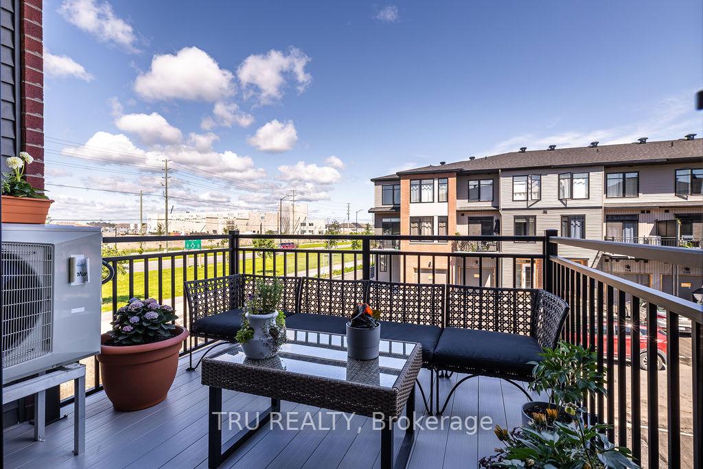 Photo 11 of 110 Visor Private, Ottawa, Kanata - Emerald Meadows/Trailwest — HOMEH