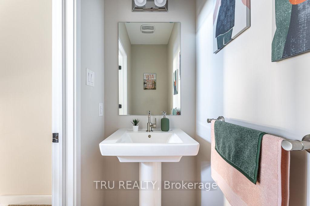Photo 15 of 110 Visor Private, Ottawa, Kanata - Emerald Meadows/Trailwest — HOMEH