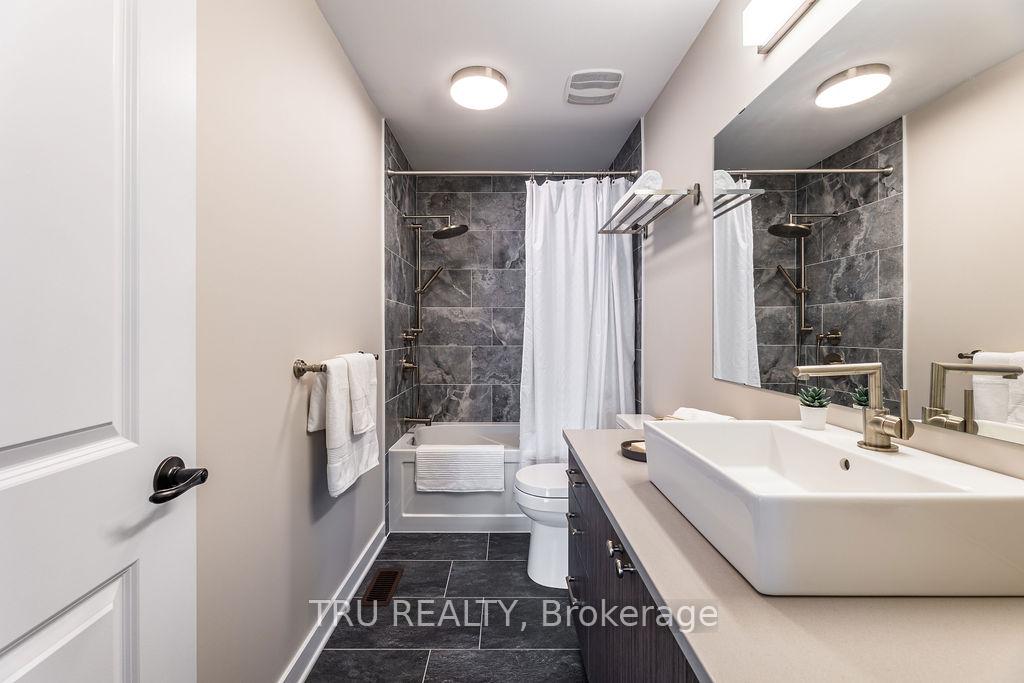 Photo 19 of 110 Visor Private, Ottawa, Kanata - Emerald Meadows/Trailwest — HOMEH