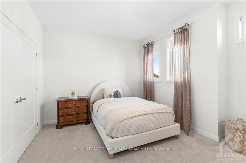 Photo 3 of 30 Conch Way, Ottawa, Mahogany Community — HOMEH