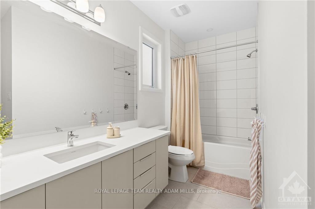 Photo 5 of 30 Conch Way, Ottawa, Mahogany Community — HOMEH