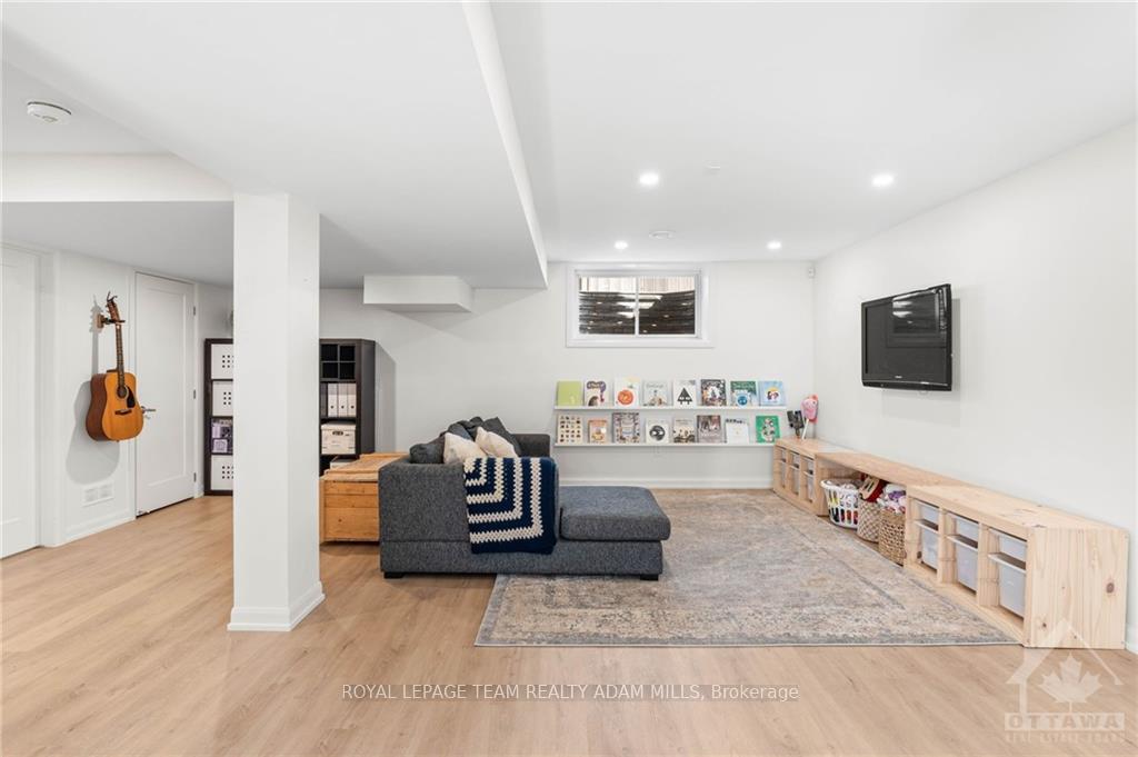 Photo 8 of 30 Conch Way, Ottawa, Mahogany Community — HOMEH