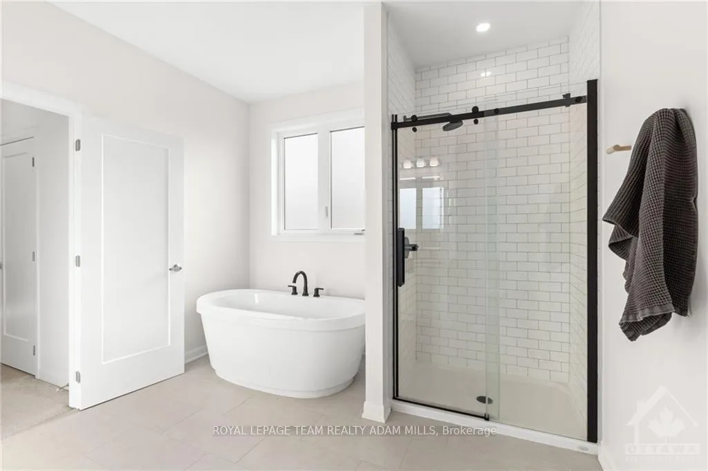 Photo 32 of 30 Conch Way, Ottawa, Mahogany Community — HOMEH
