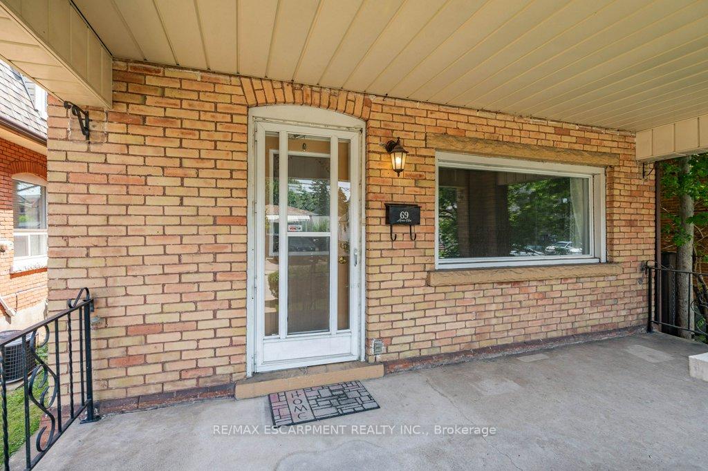 Photo 5 of 69 Lorne Avenue, Hamilton, Blakeley — HOMEH