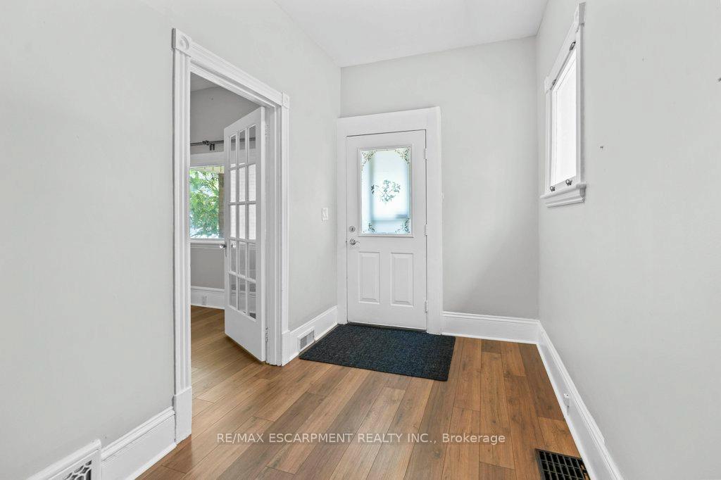 Photo 6 of 69 Lorne Avenue, Hamilton, Blakeley — HOMEH
