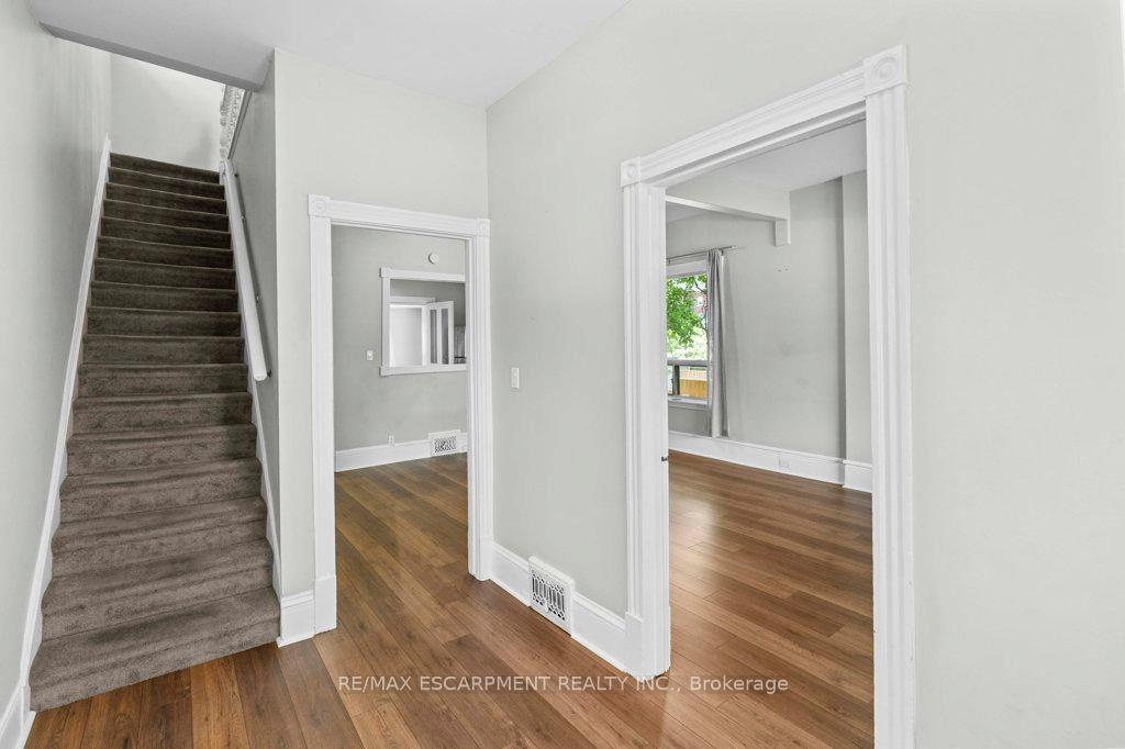 Photo 7 of 69 Lorne Avenue, Hamilton, Blakeley — HOMEH