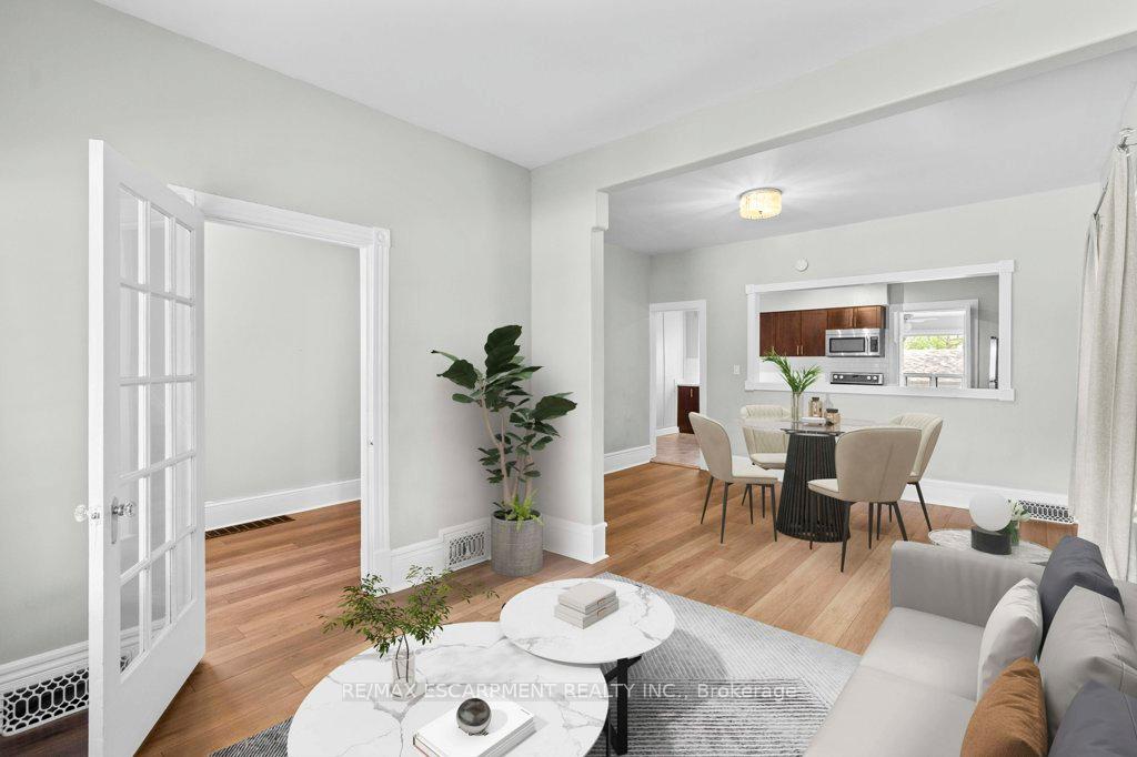 Photo 9 of 69 Lorne Avenue, Hamilton, Blakeley — HOMEH