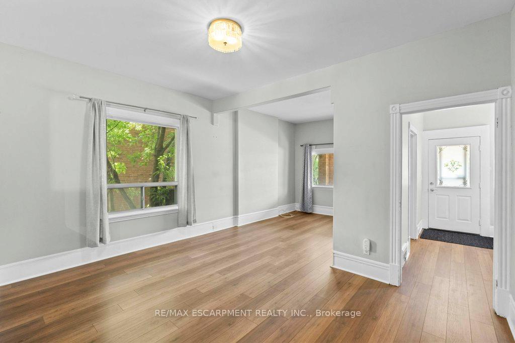 Photo 15 of 69 Lorne Avenue, Hamilton, Blakeley — HOMEH