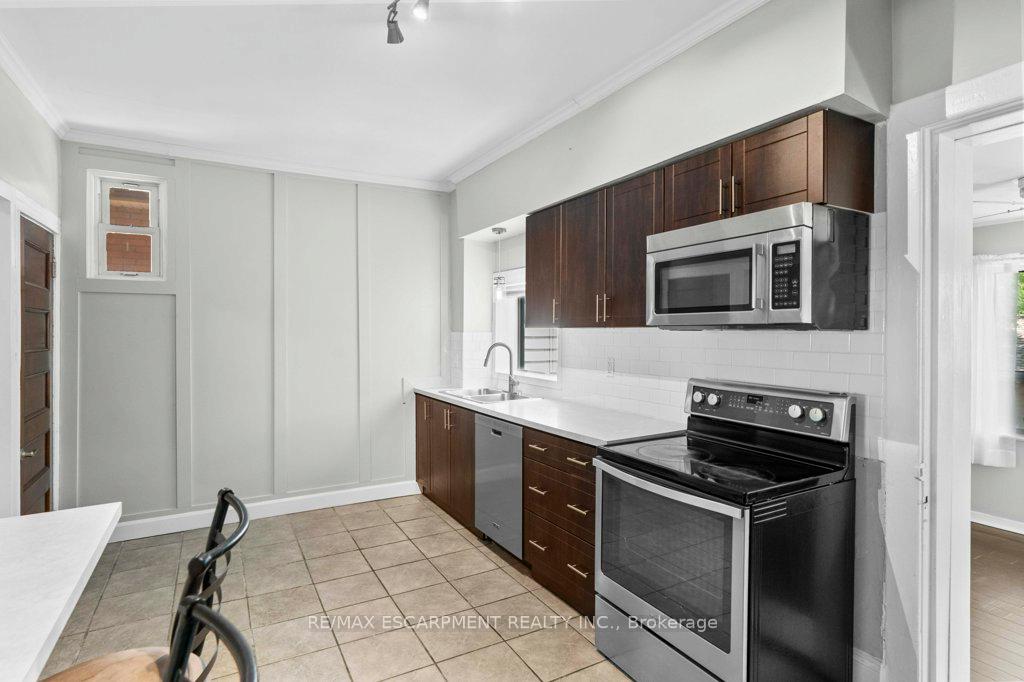 Photo 20 of 69 Lorne Avenue, Hamilton, Blakeley — HOMEH