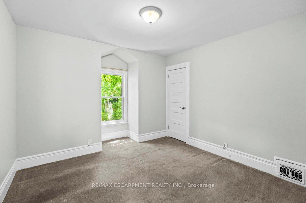 Photo 29 of 69 Lorne Avenue, Hamilton, Blakeley — HOMEH