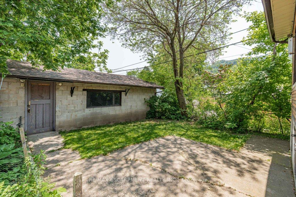 Photo 36 of 69 Lorne Avenue, Hamilton, Blakeley — HOMEH