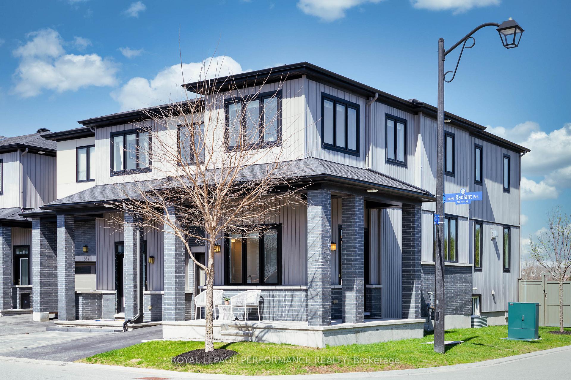 Photo 3 of 569 Radiant Private, Ottawa, Kanata - Emerald Meadows/Trailwest — HOMEH