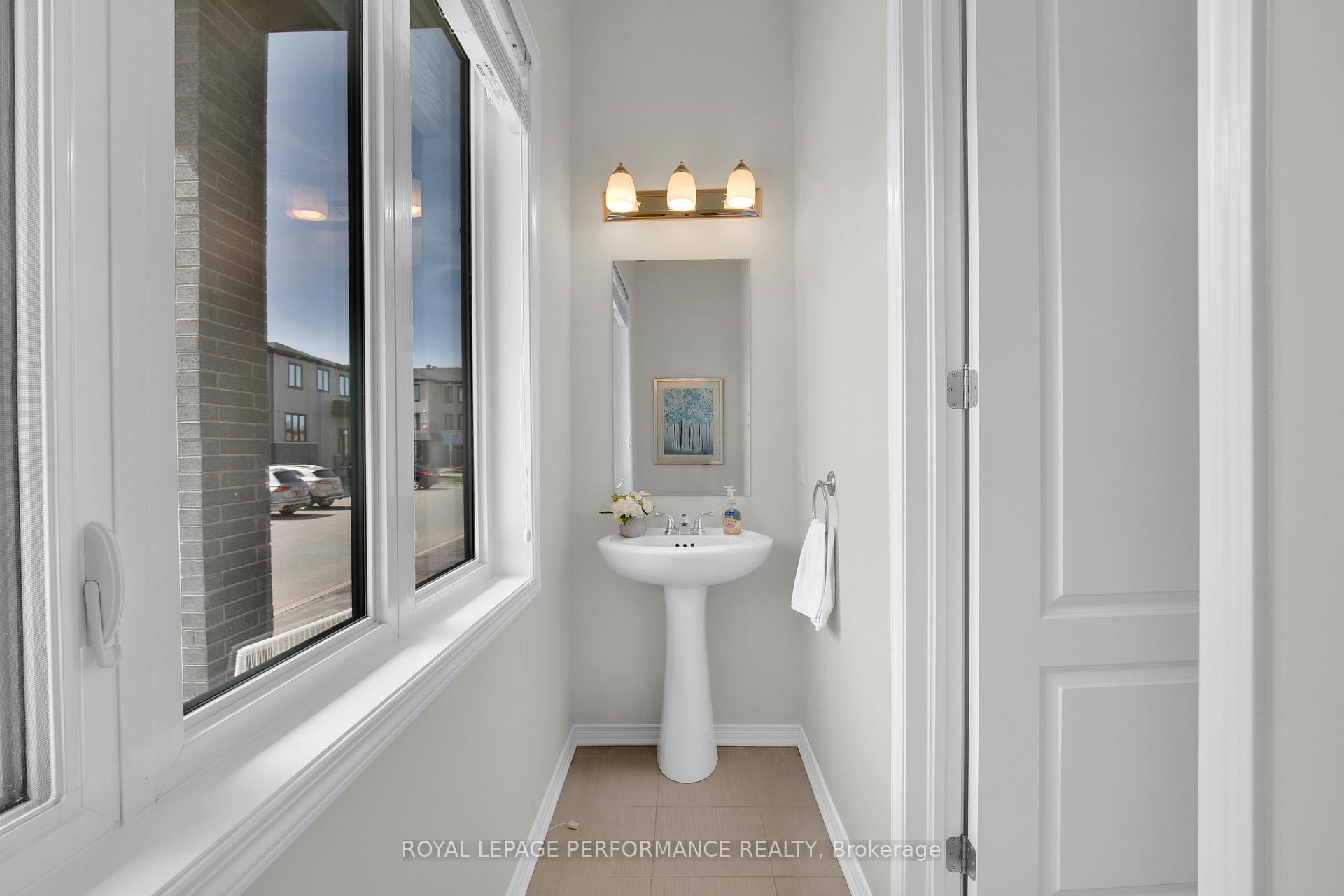 Photo 9 of 569 Radiant Private, Ottawa, Kanata - Emerald Meadows/Trailwest — HOMEH
