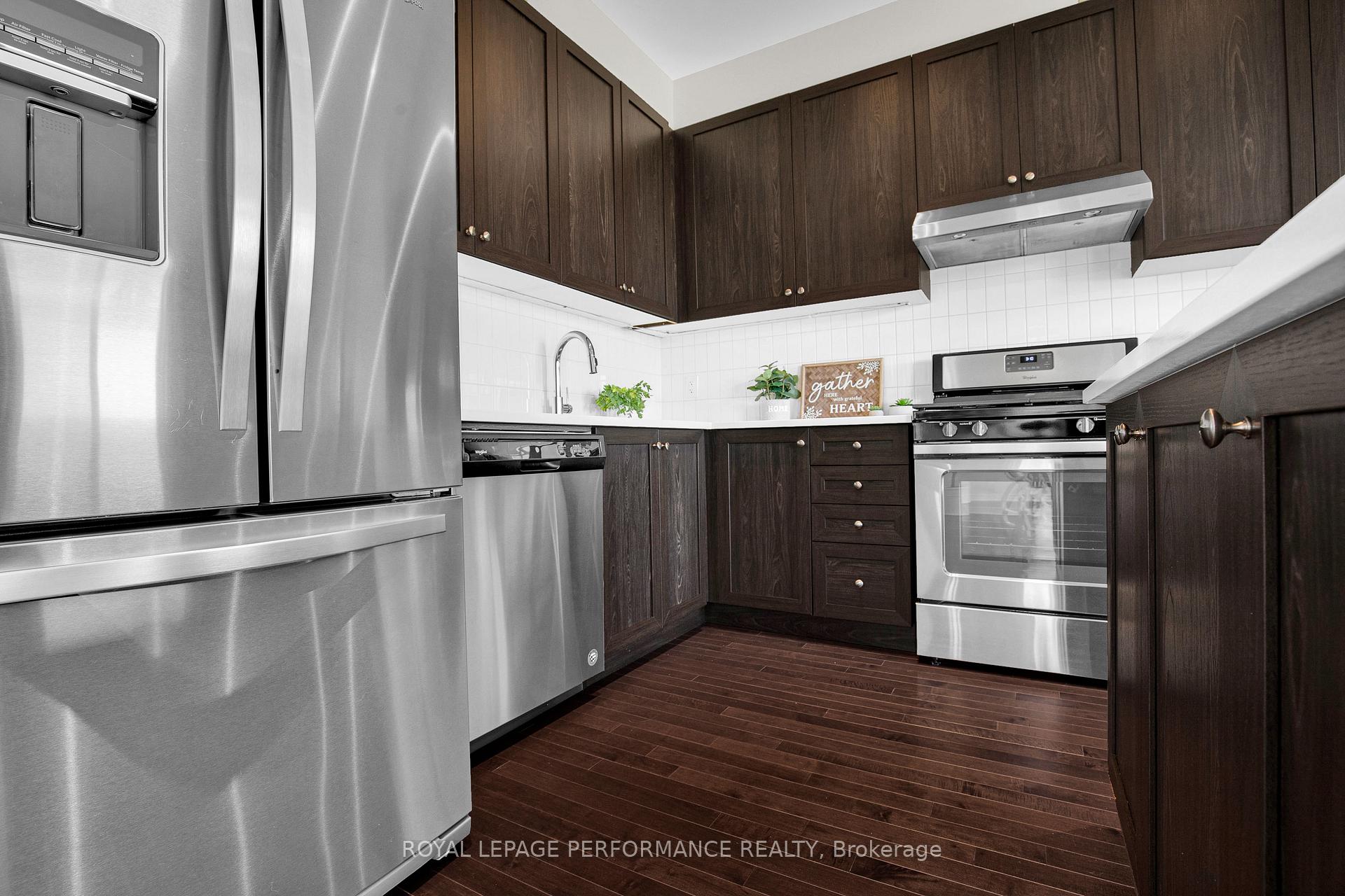 Photo 18 of 569 Radiant Private, Ottawa, Kanata - Emerald Meadows/Trailwest — HOMEH