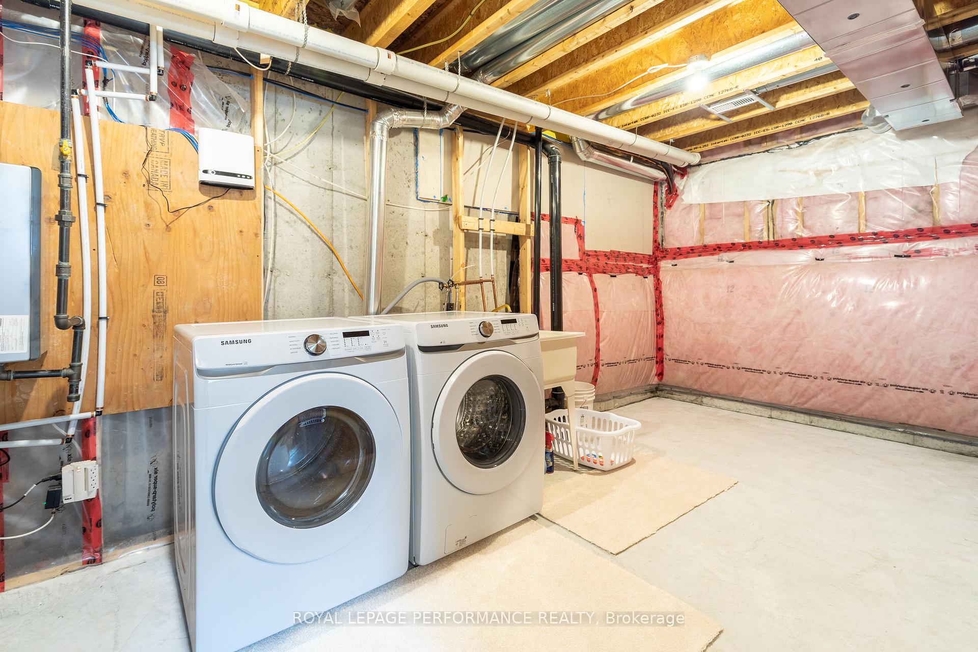 Photo 39 of 569 Radiant Private, Ottawa, Kanata - Emerald Meadows/Trailwest — HOMEH