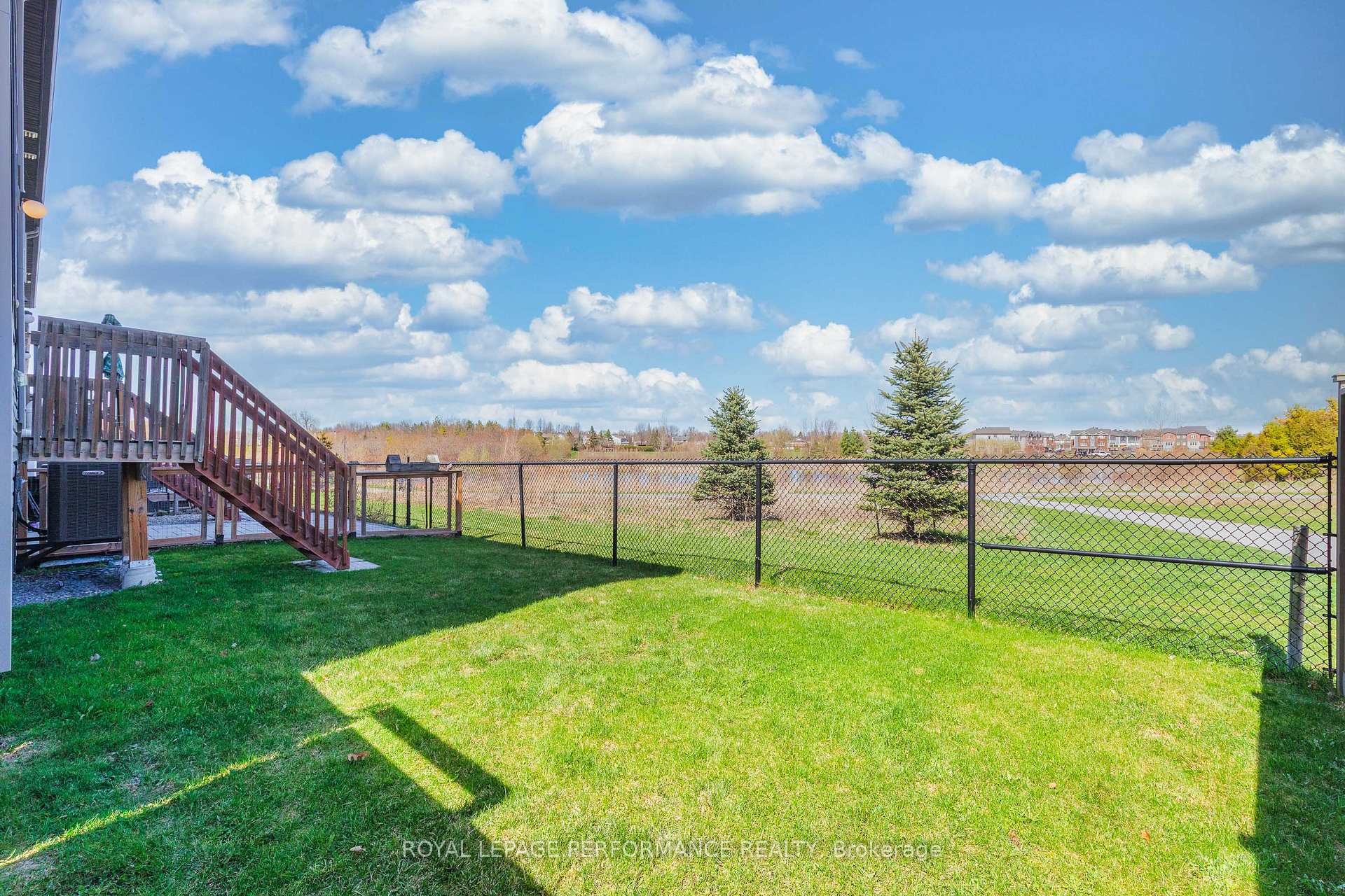 Photo 41 of 569 Radiant Private, Ottawa, Kanata - Emerald Meadows/Trailwest — HOMEH