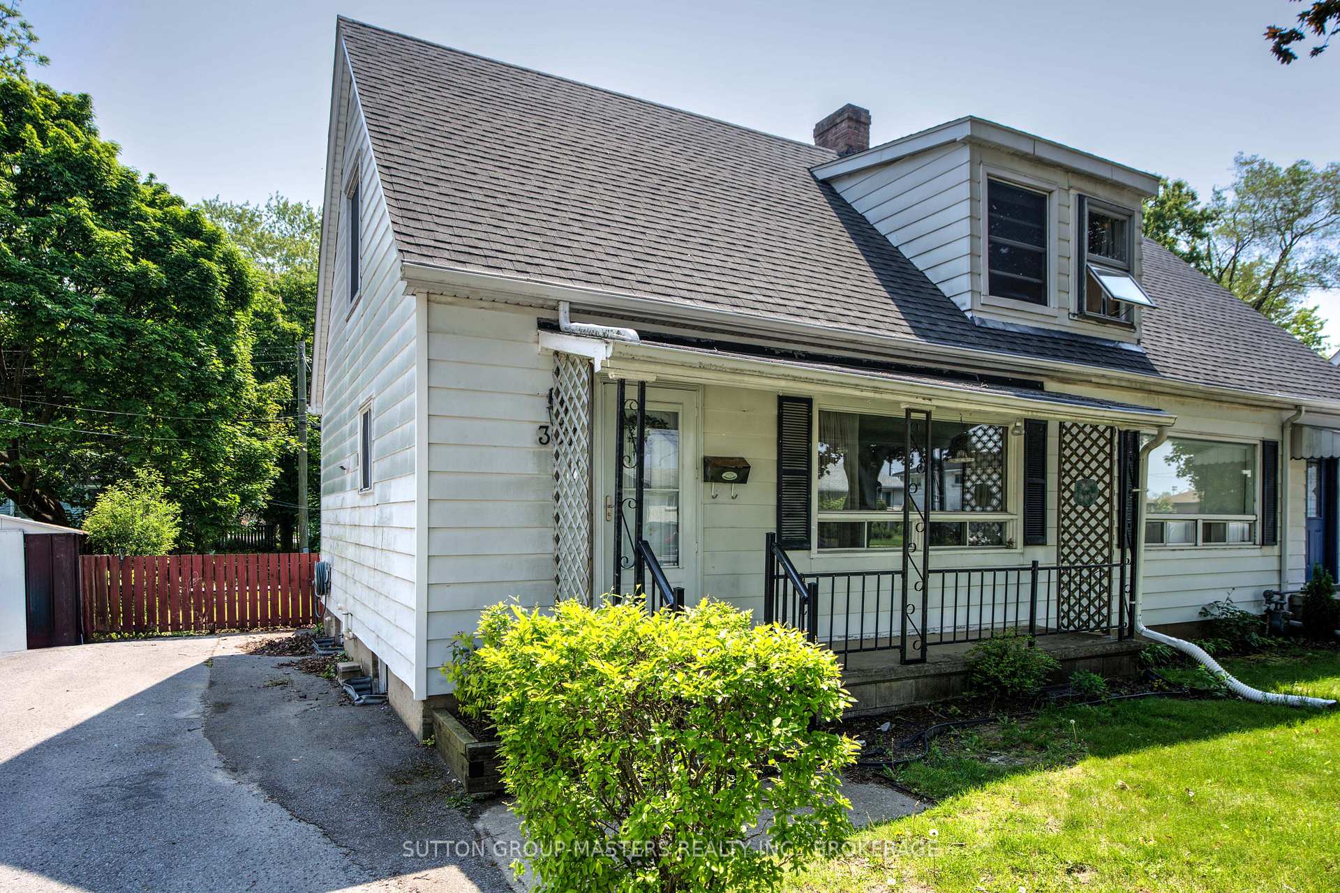 Photo 3 of 307 Palace Road, Kingston, Central City East — HOMEH