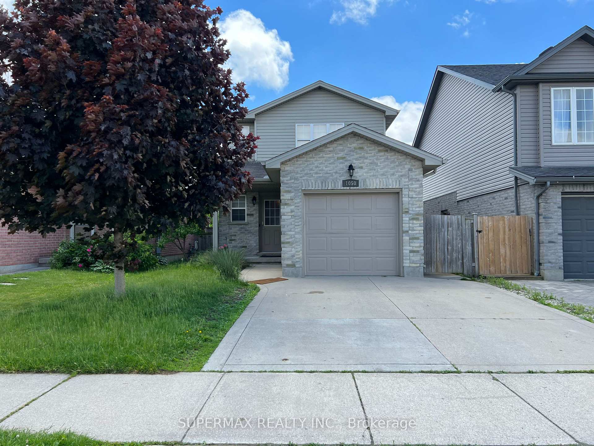 Front of 1050 Kimball Crescent S