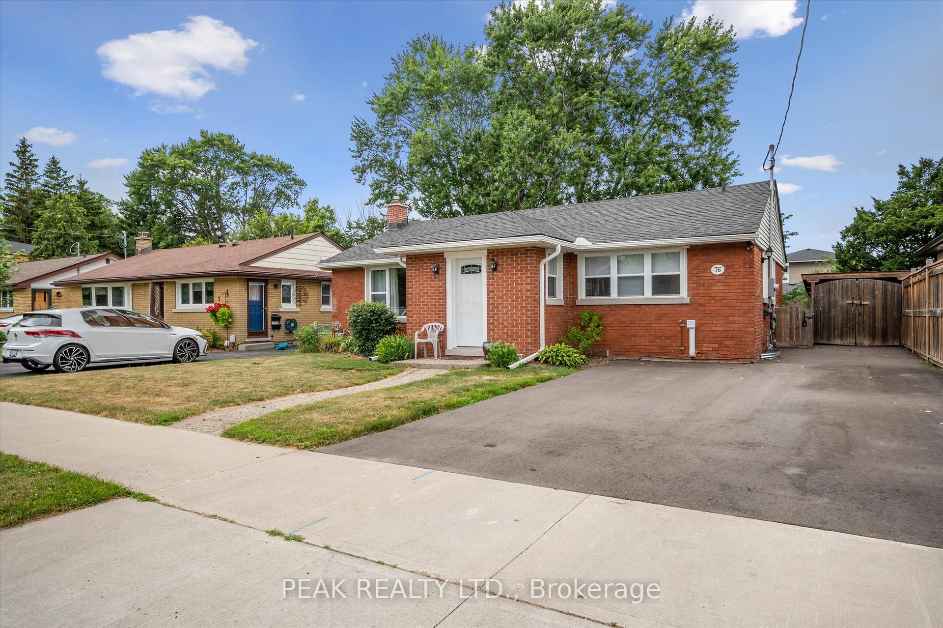Photo 2 of 76 Third Avenue, Kitchener — HOMEH
