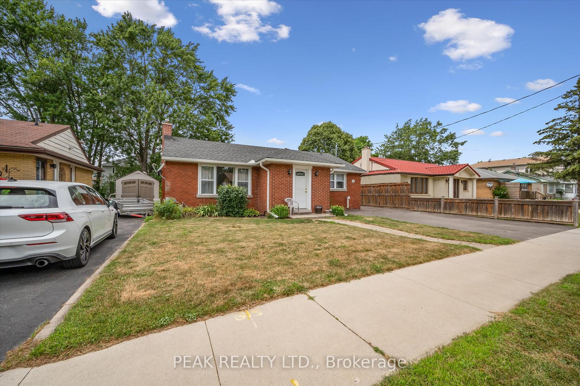 Photo 5 of 76 Third Avenue, Kitchener — HOMEH