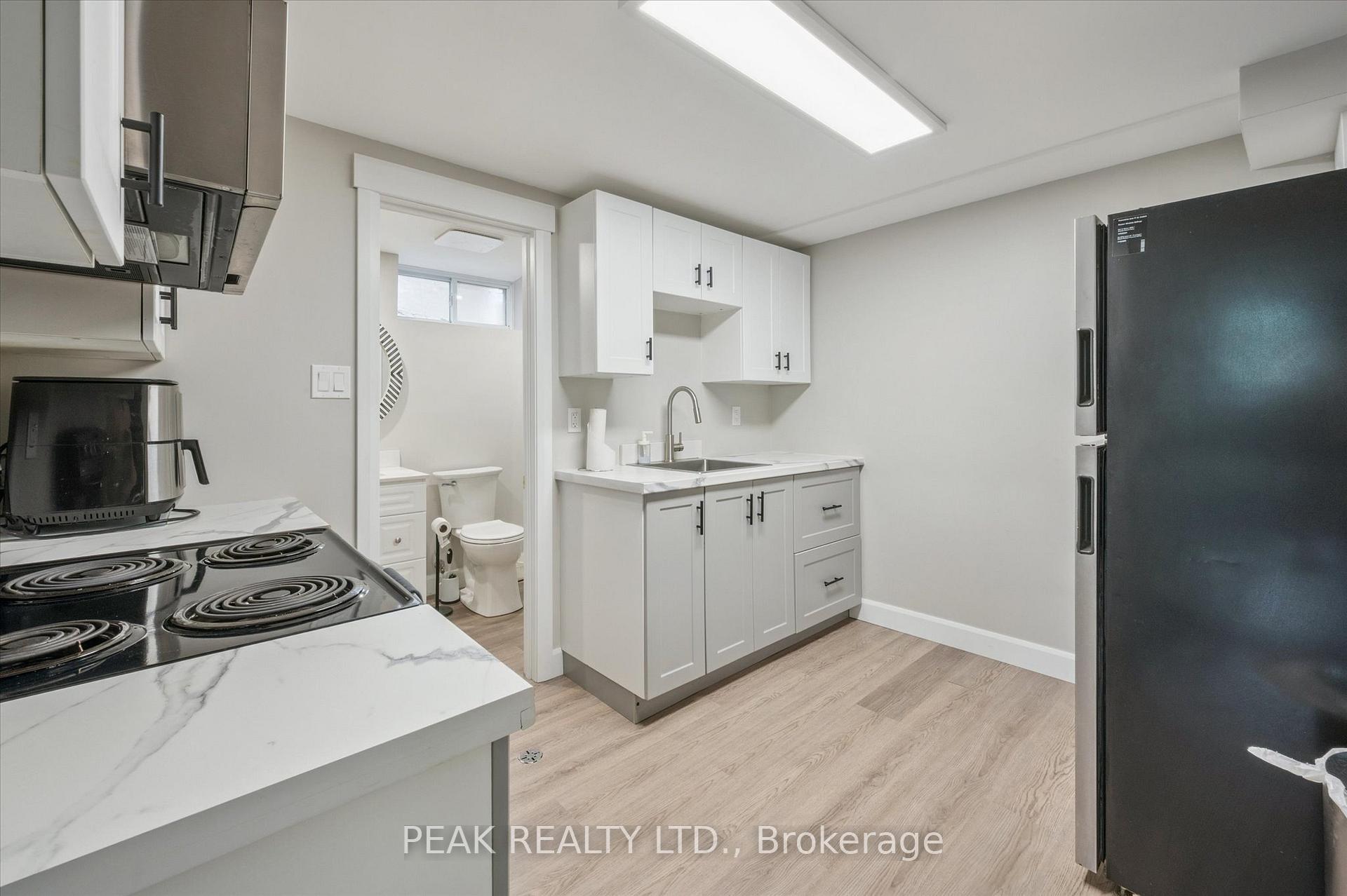 Photo 10 of 76 Third Avenue, Kitchener — HOMEH