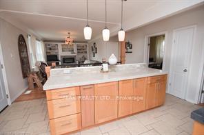 Photo 30 of 76 Third Avenue, Kitchener — HOMEH
