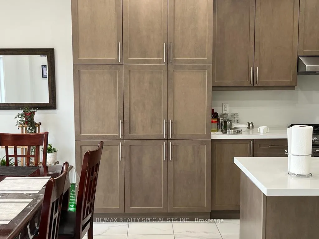 Photo 6 of 112 Brushwood Drive, Brampton, Bram West — HOMEH