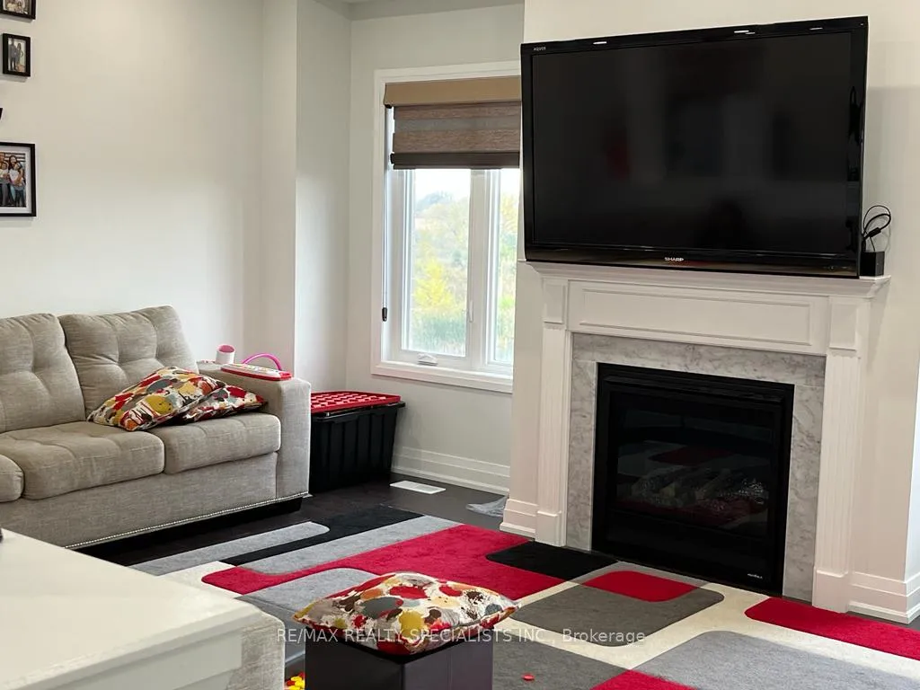 Photo 7 of 112 Brushwood Drive, Brampton, Bram West — HOMEH