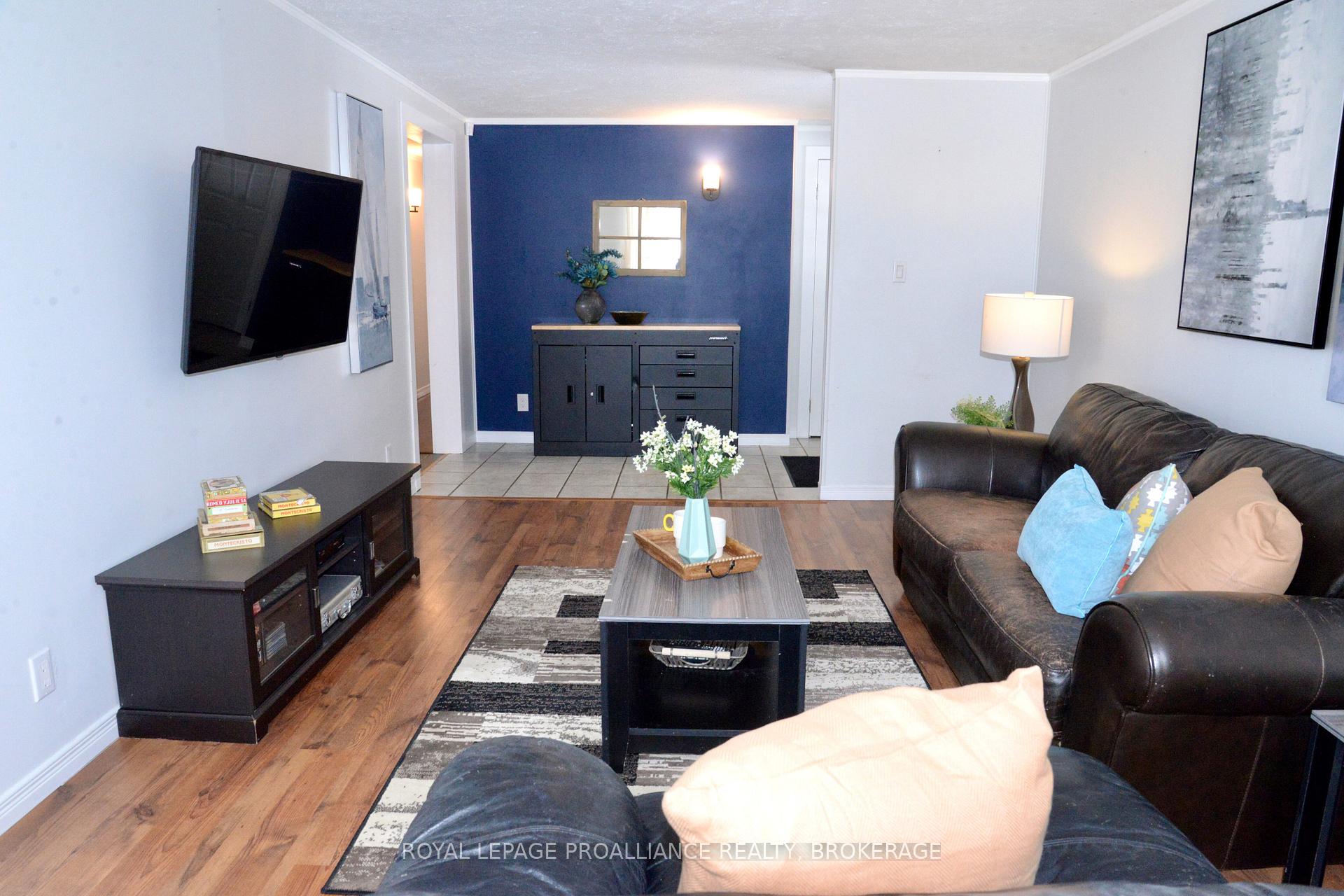 Photo 7 of 54 Clairton Place, Loyalist, Amherstview — HOMEH