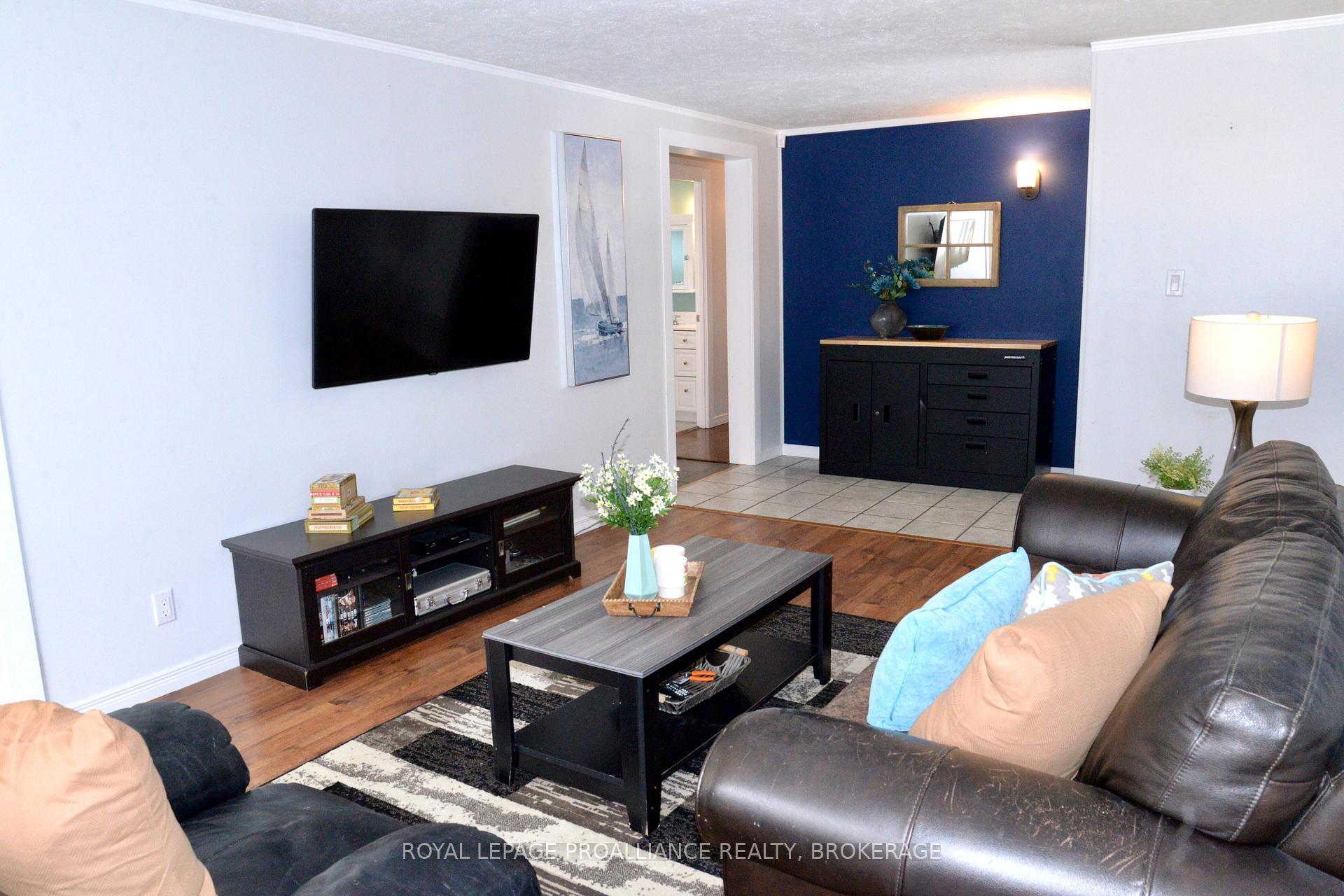 Photo 8 of 54 Clairton Place, Loyalist, Amherstview — HOMEH