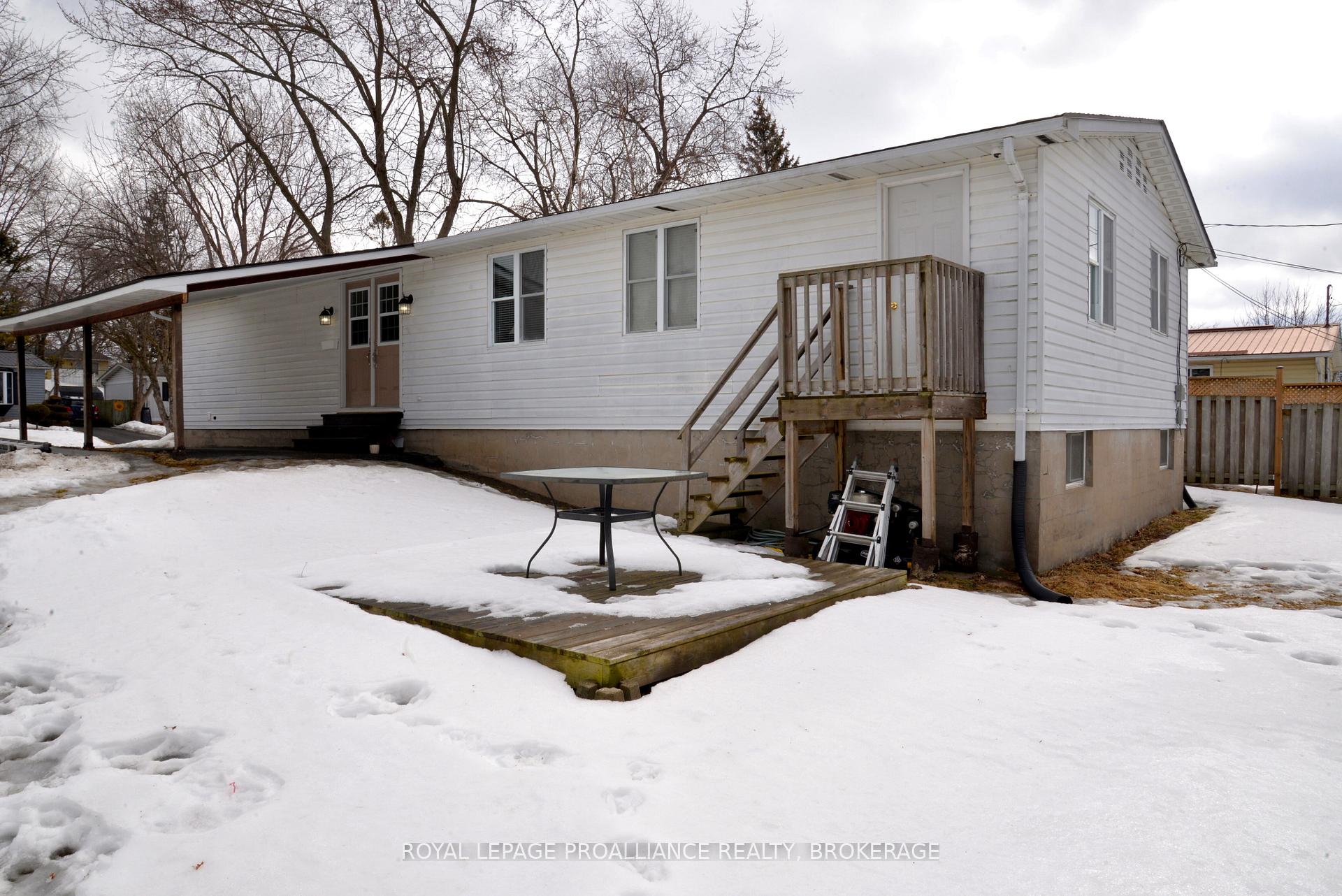 Photo 34 of 54 Clairton Place, Loyalist, Amherstview — HOMEH
