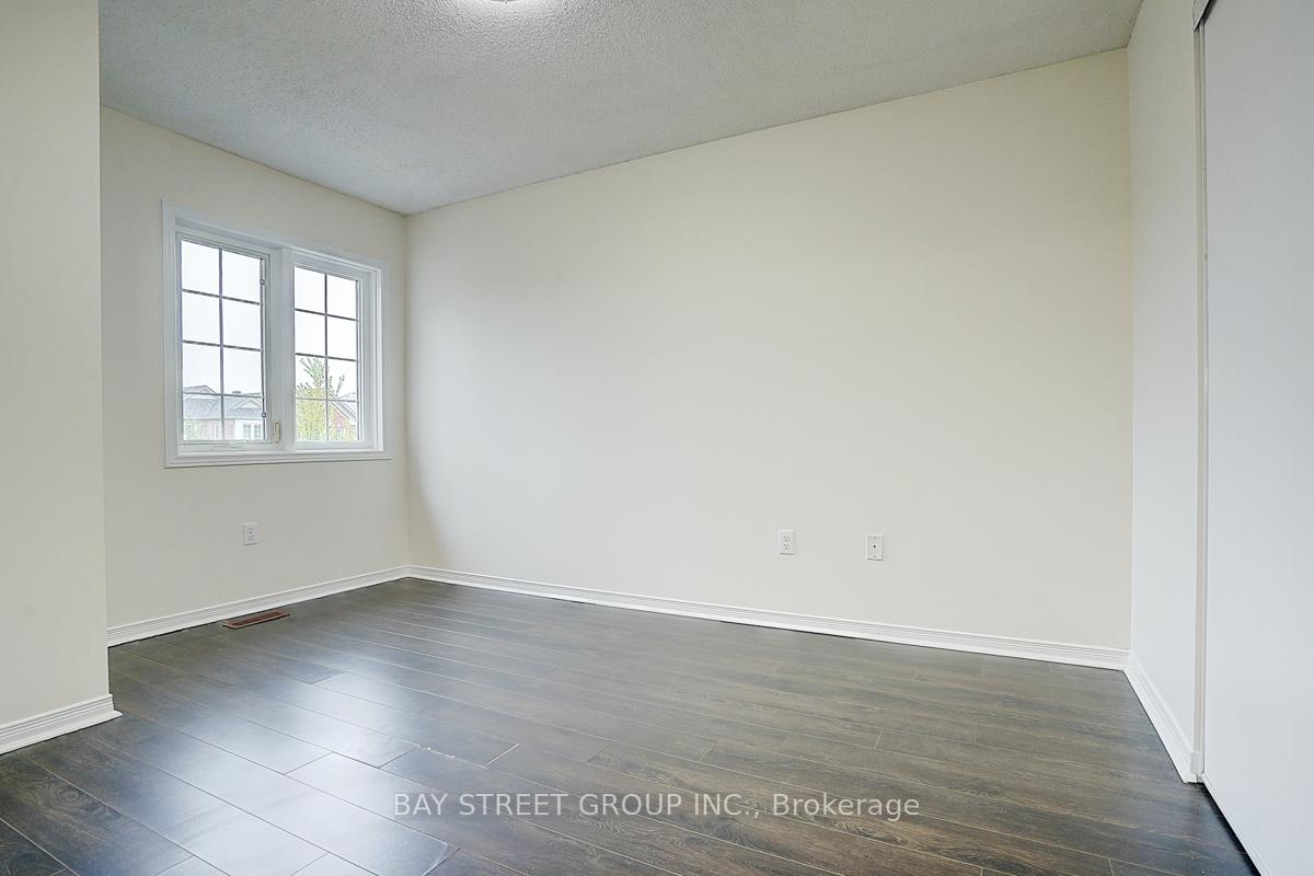 Photo 19 of 11 Tara Crescent, Markham, Cedarwood — HOMEH