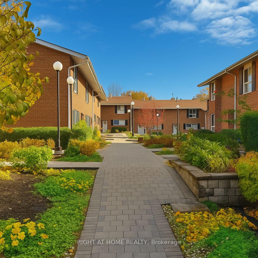 Photo 3 of Unit 7, 33 Romfield Circuit, Markham, Royal Orchard — HOMEH