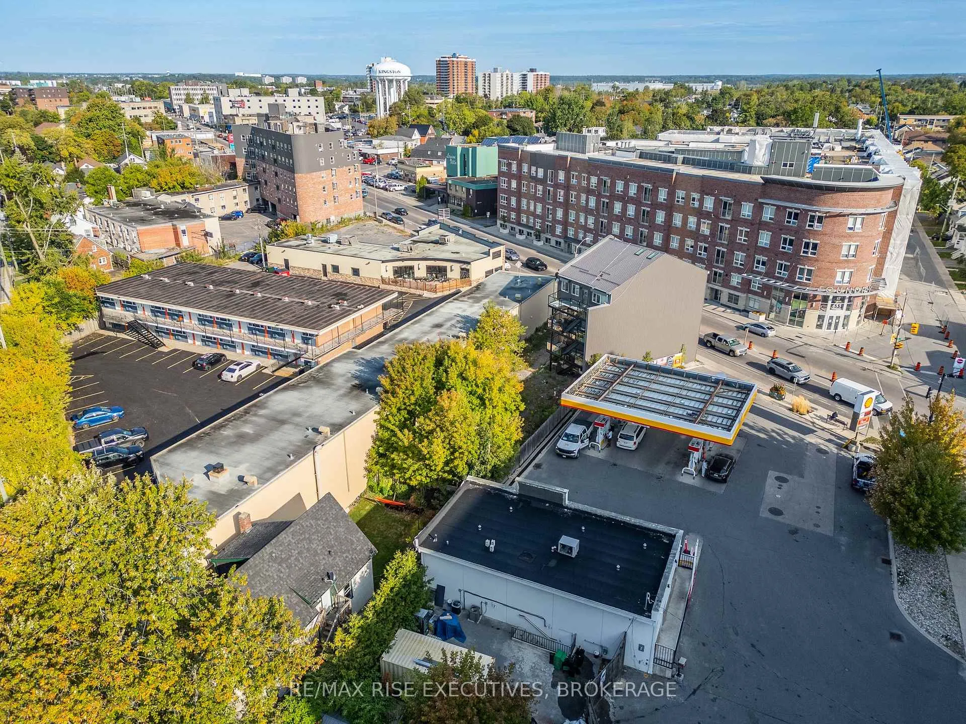 Photo 10 of 684 Princess Street, Kingston, Central City East — HOMEH