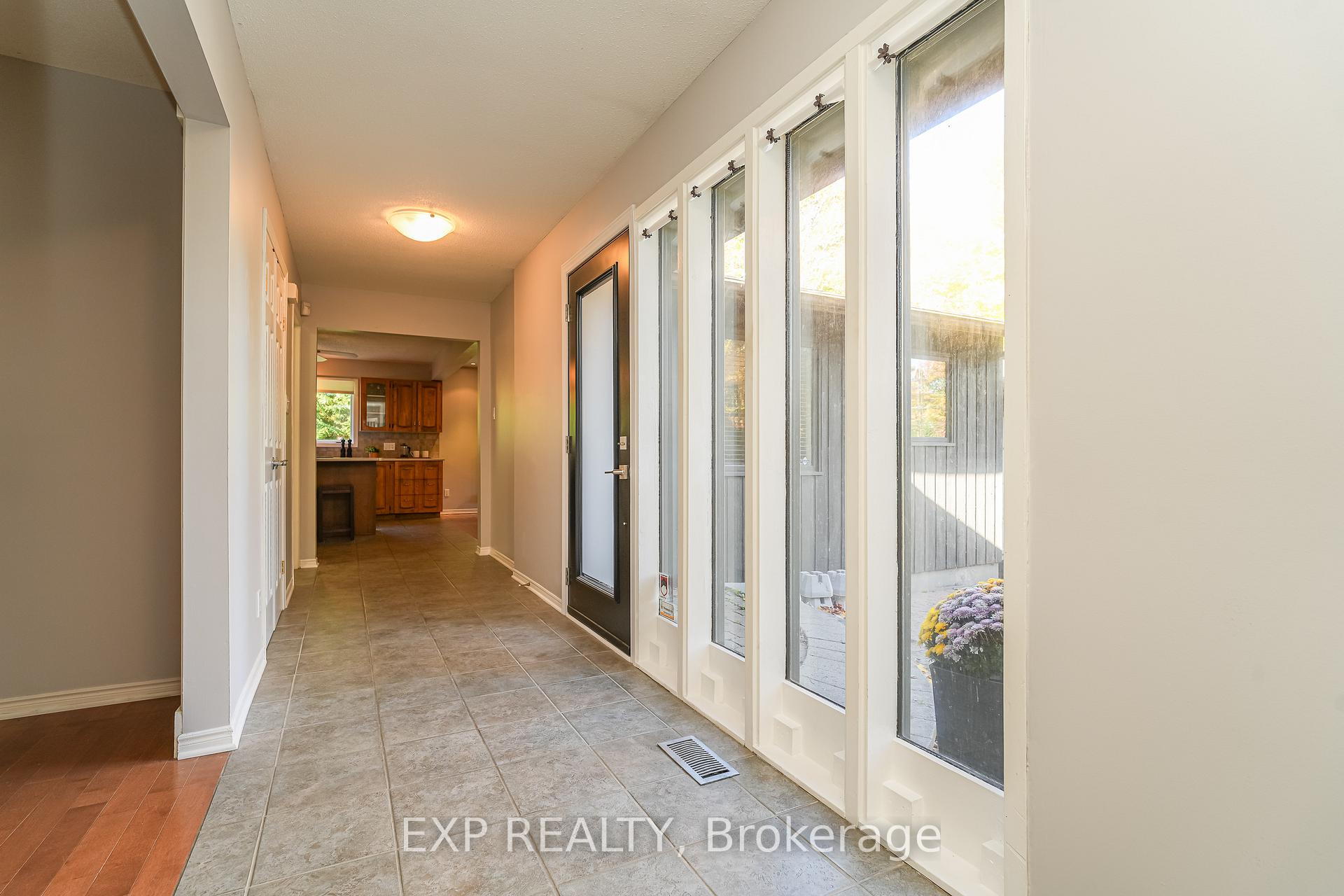 Photo 2 of 5458 Woodeden Drive, Ottawa, Manotick East to Manotick Station — HOMEH
