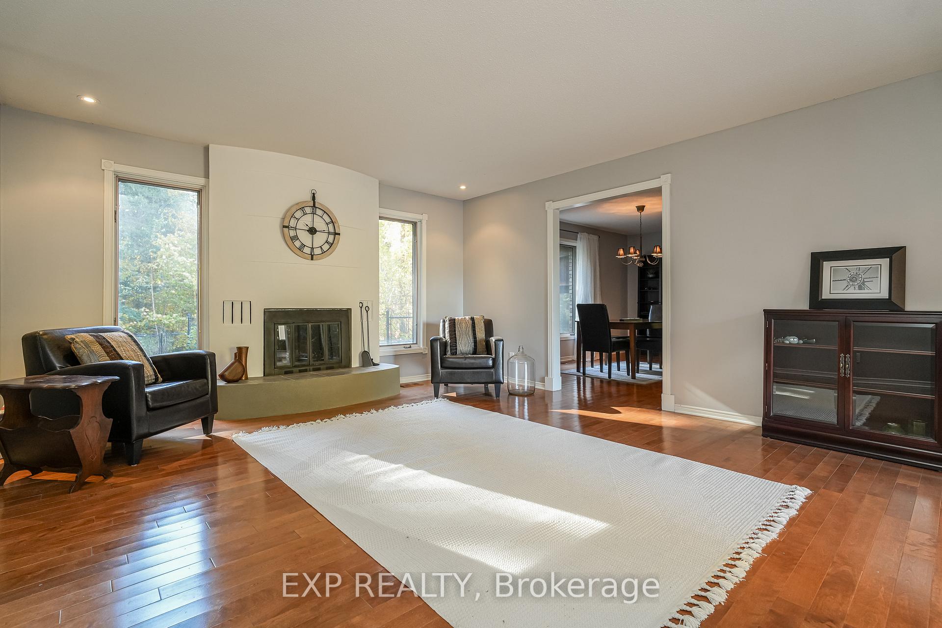 Photo 3 of 5458 Woodeden Drive, Ottawa, Manotick East to Manotick Station — HOMEH