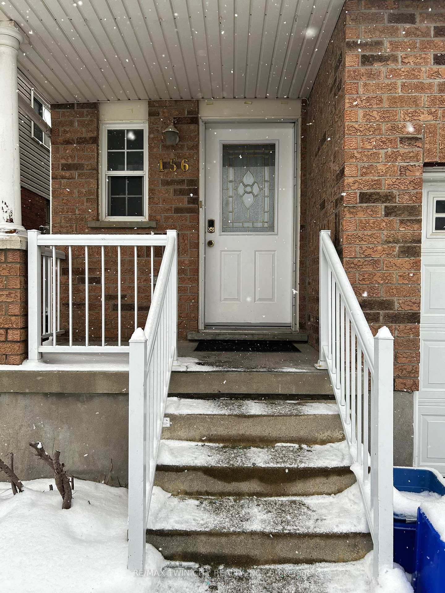 Photo 2 of 156 Periwinkle (Upper) Street, Kitchener — HOMEH