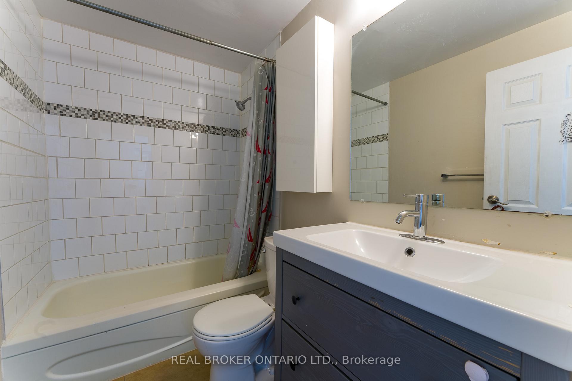 Photo 10 of Unit 402, 326 Hunter Street E, Hamilton, Stinson — HOMEH