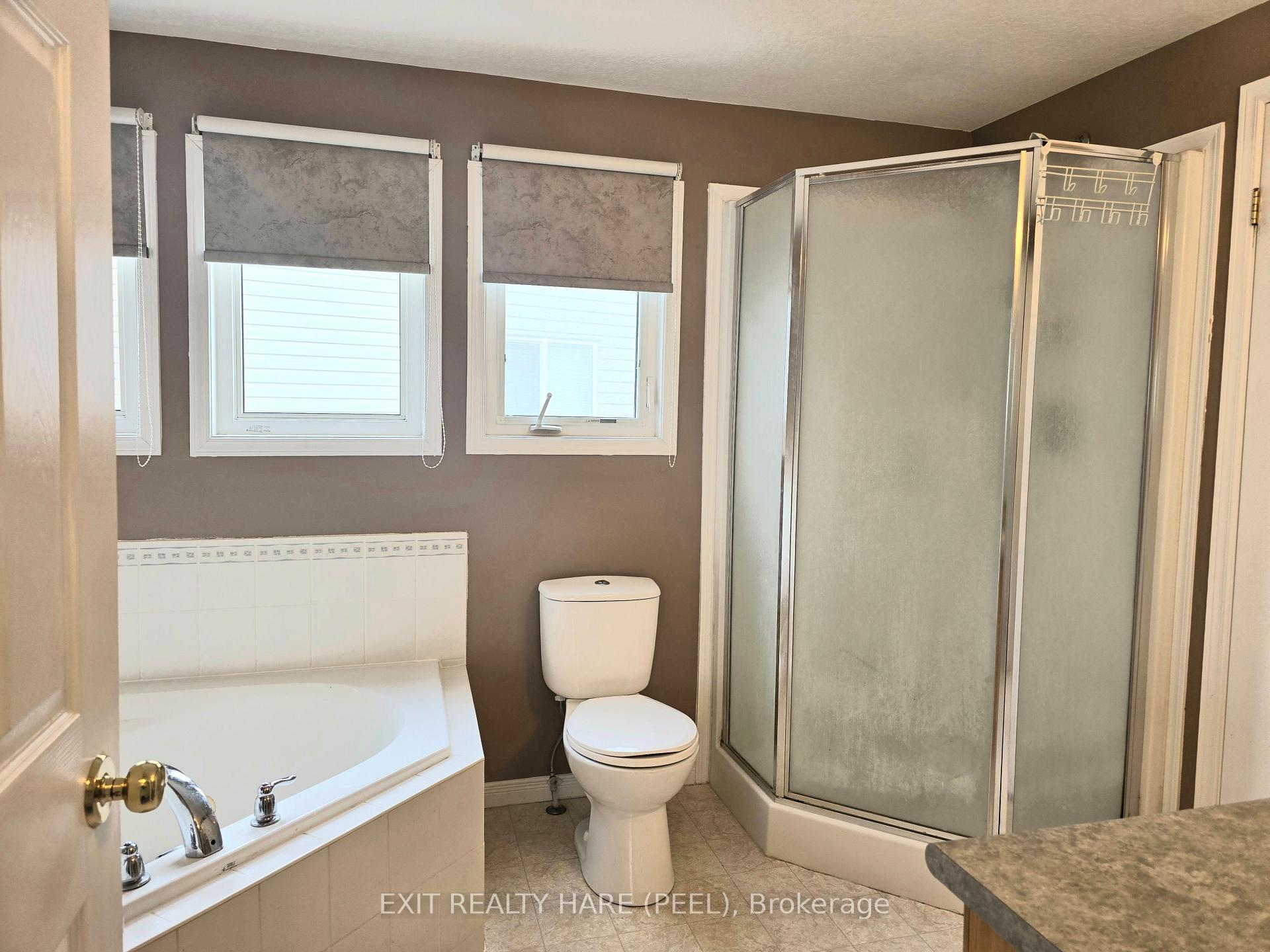 Photo 26 of 324 Mountain Laurel Crescent, Kitchener — HOMEH