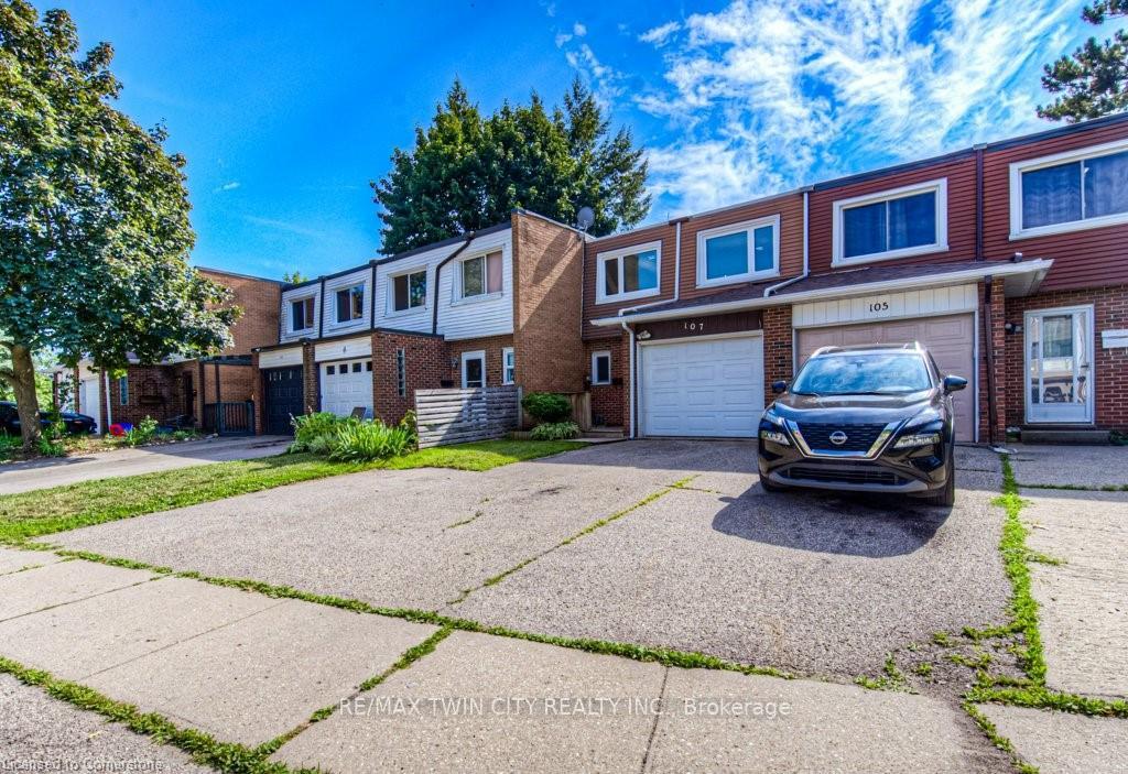 Photo 2 of 107 Charles Best Place, Kitchener — HOMEH
