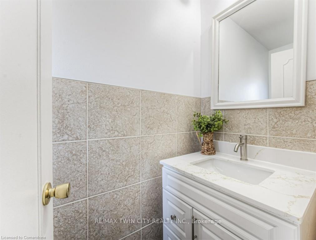 Photo 10 of 107 Charles Best Place, Kitchener — HOMEH
