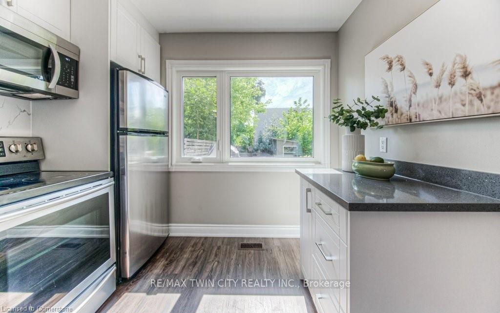 Photo 19 of 107 Charles Best Place, Kitchener — HOMEH